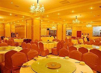 Nanchang Huayu New World Hotel Exteriör bild